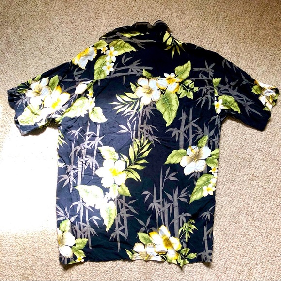 Caribbean Blues Hawaiian Shirt - Picture 2 of 3